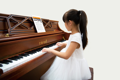 孩子學琴不用愁 卡羅德&middot;云上鋼琴讓你做躺贏式家長